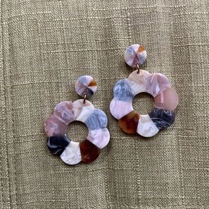 Après Ski Fiore Light Acetate Flower Hoop Earrings